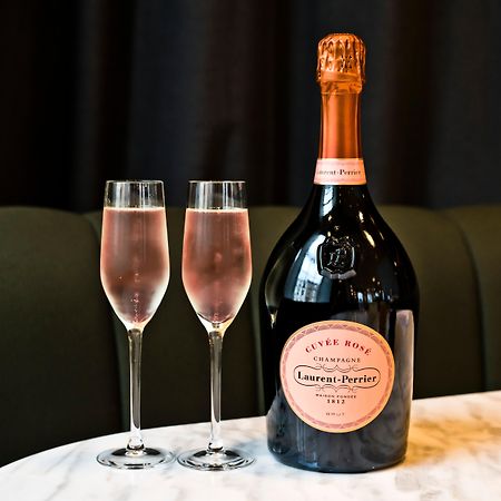 Kimpton Blythswood Square Hotel & Spa By Ihg Glasgow Luaran gambar Champagne Perrier-Jouët Rosé Belle Epoque