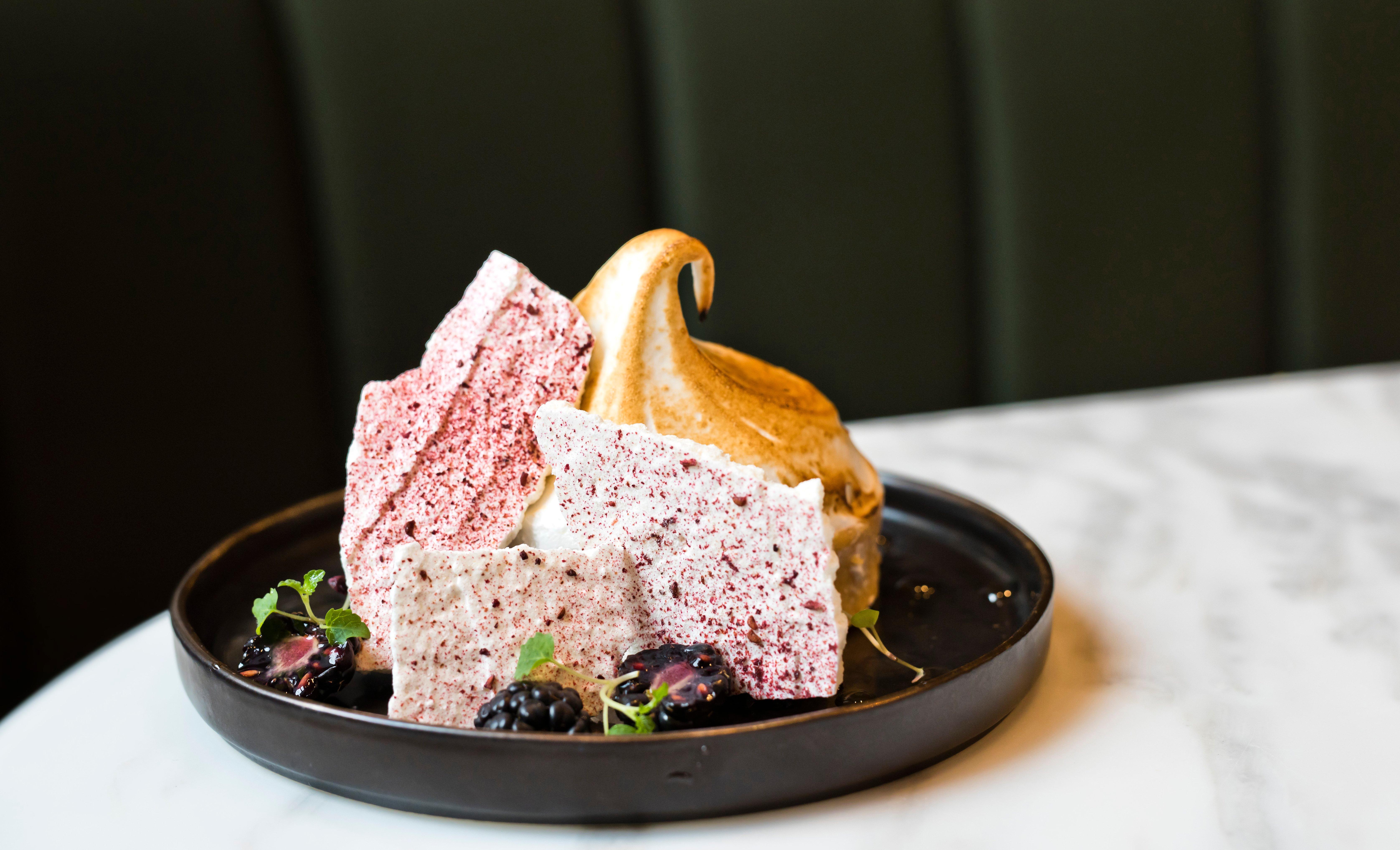 Kimpton Blythswood Square Hotel & Spa By Ihg Glasgow Luaran gambar A slice of blueberry meringue cake
